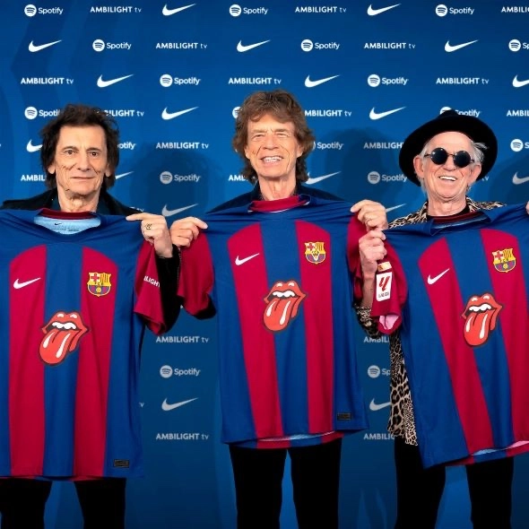 Barcelonu v El Clásico bude poháňať Rolling Stones