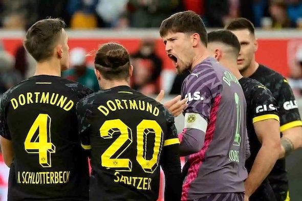 Dortmund vedie skupinu