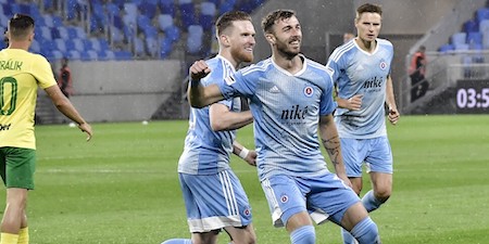 Fortuna liga - Slovan Bratislava vs Podbrezová, súboj prvého s druhým