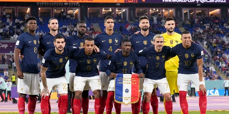 Francúzsko je prvý postupujúci do osemfinále