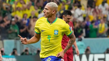 MS vo futbale 2022 - Brazília aj Švajčiarsko začali výhrou
