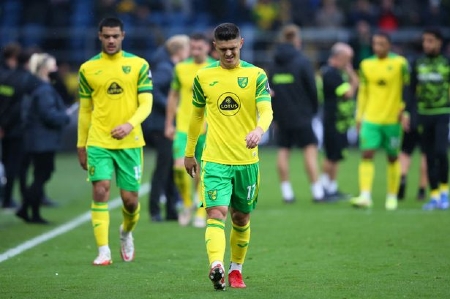 Norwich je posledný tím Premier league a to tak aj ostane