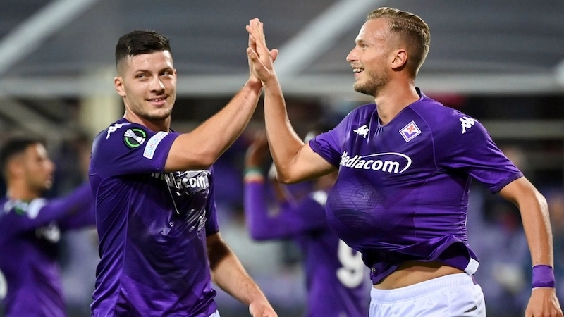 Olympiakos vs Fiorentina kurzy a preview: Európska konferenčná liga finále