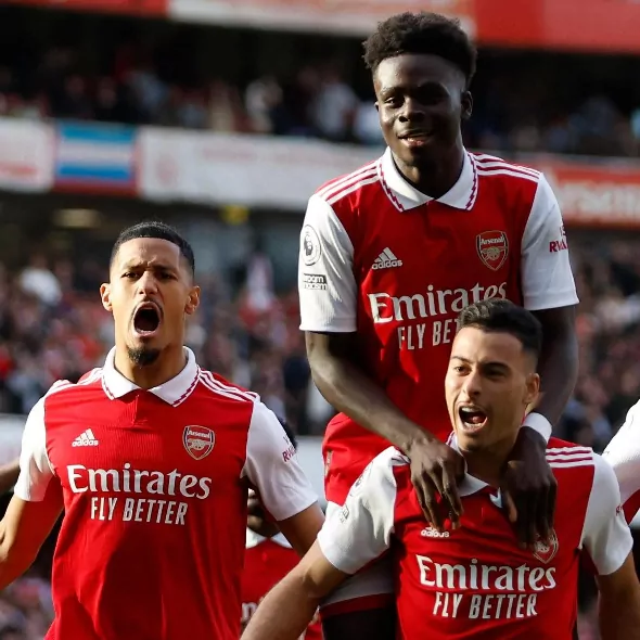 Arsenal je líder celej Premier League