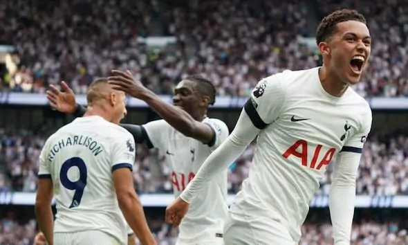 Tottenham začal sezónu dobre